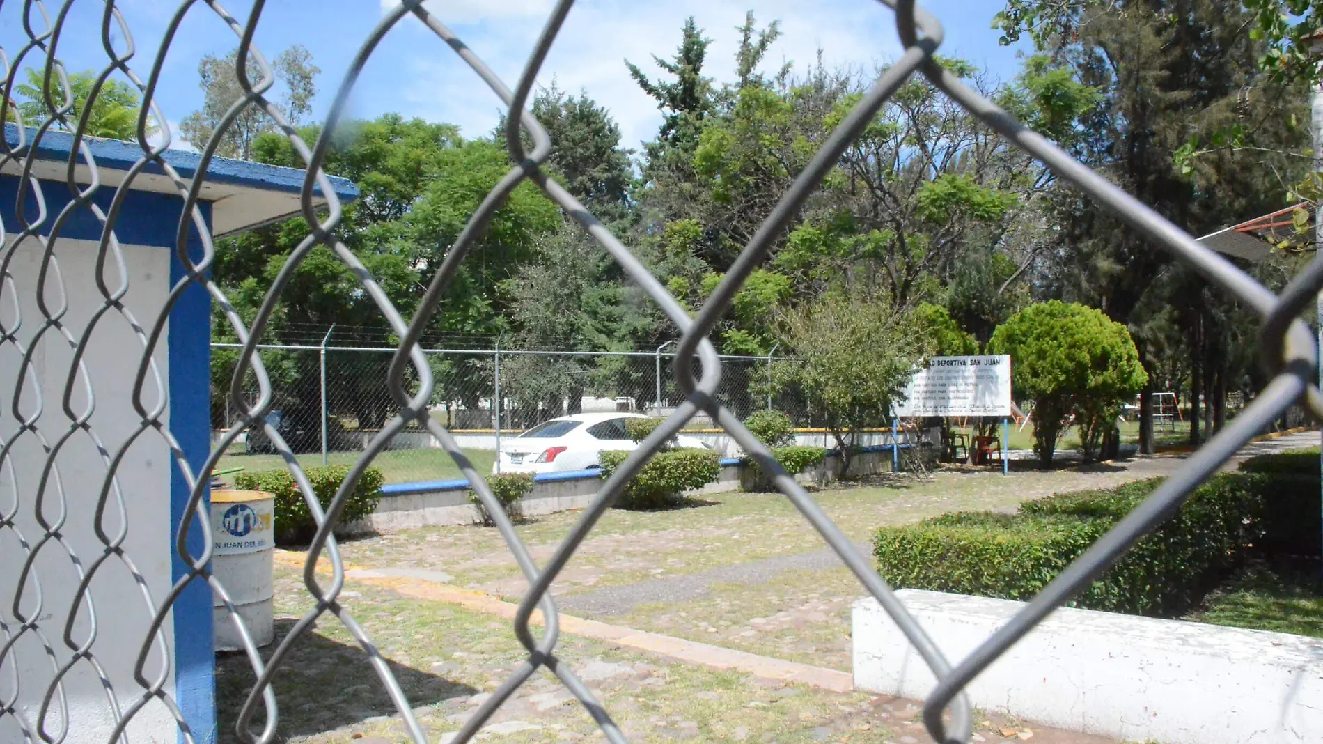 Espacios deportivos operarán sin presencia de adultos mayores.  Luis Luévanos  El Sol de San Juan del Río.